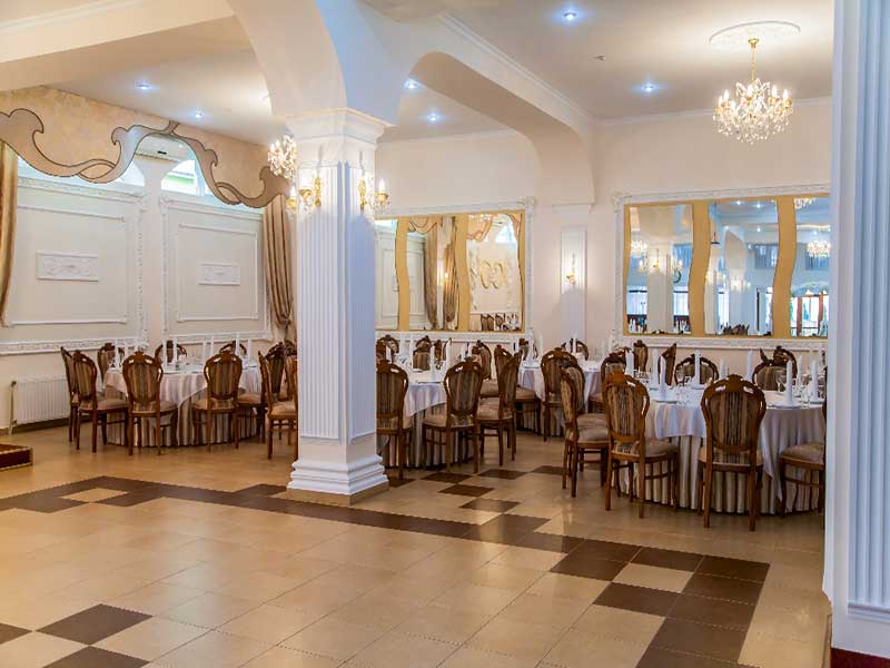 restaurant banquet hall